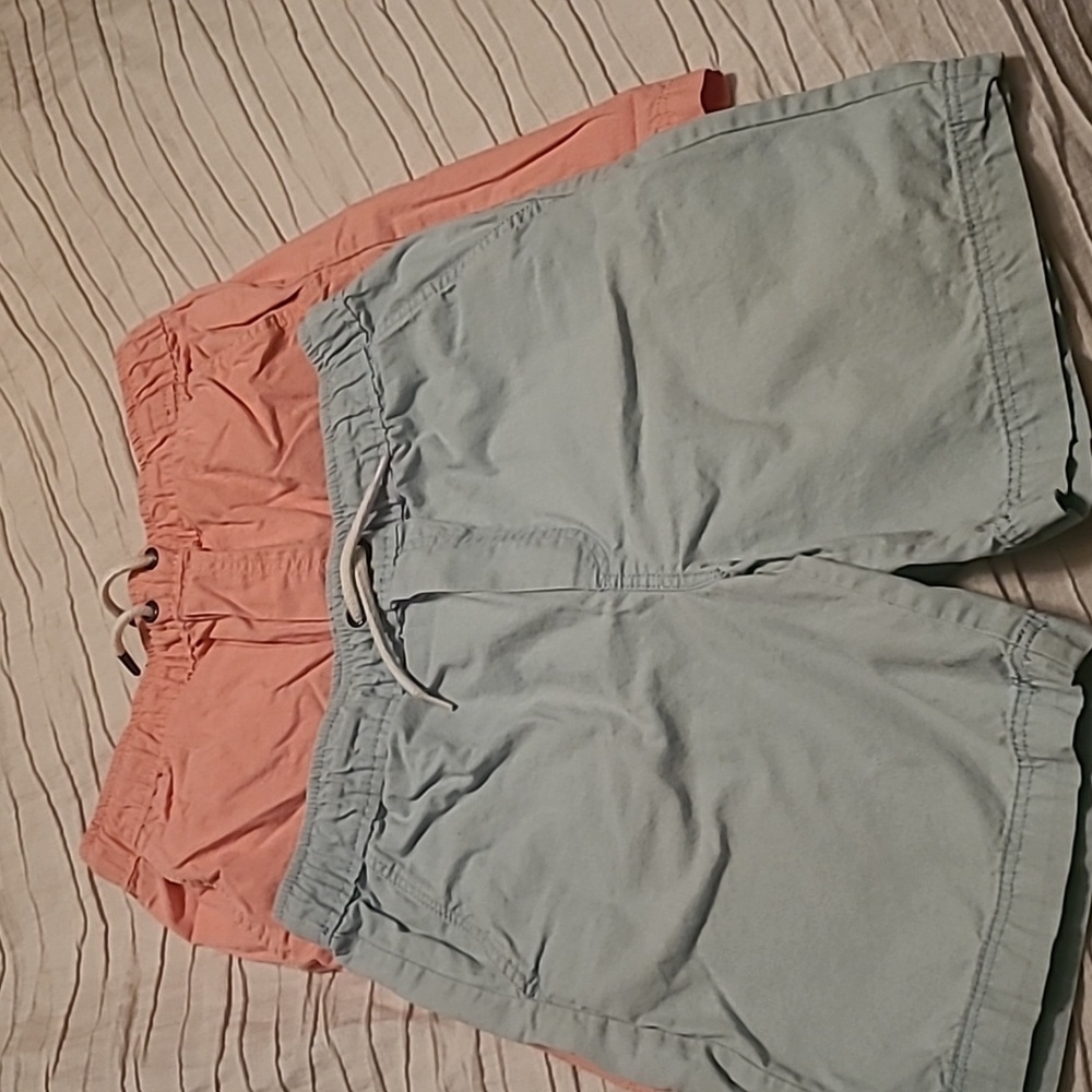 2 pairs boys Tommy Bahama shirts